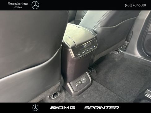 Used 2024 Toyota Highlander Limited image 21