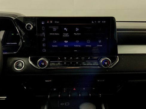 Used 2024 Chevrolet Colorado LT w/ LT Convenience Package III image 25