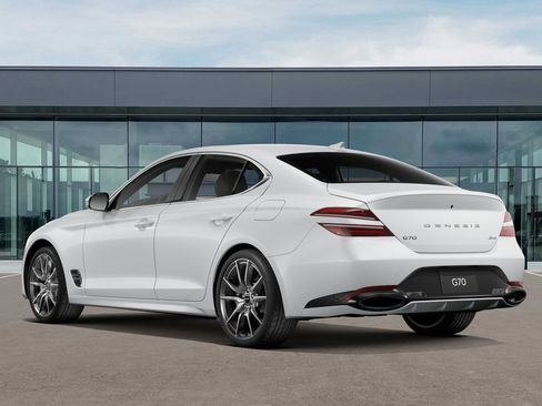 Used 2026 Genesis G70 2.5T AWD/4WD image 5