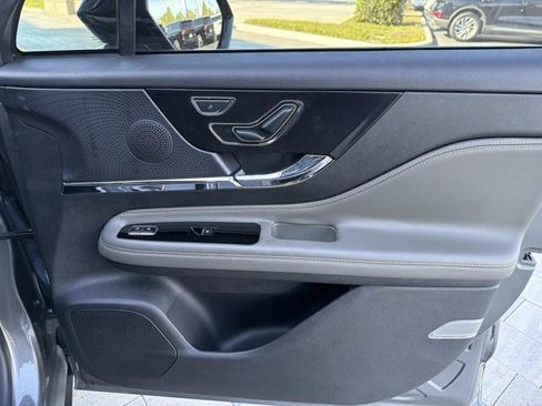 Certified 2023 Lincoln Corsair FWD w/ Equipment Group 101A image 19