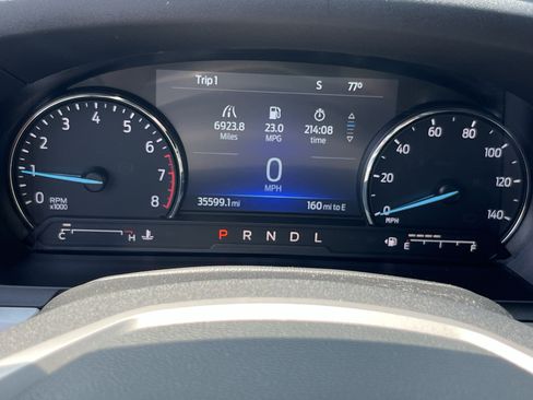 Used 2022 Ford Explorer XLT w/ Equipment Group 202A AWD/4WD image 28