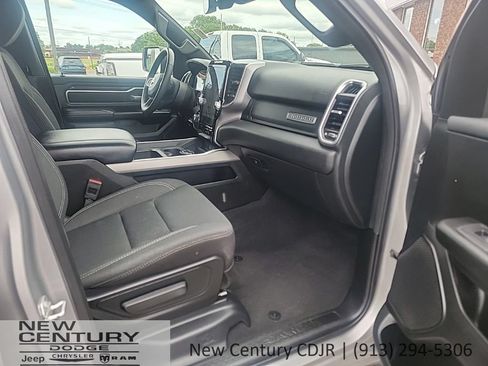 Used 2025 RAM 1500 Big Horn AWD/4WD image 19