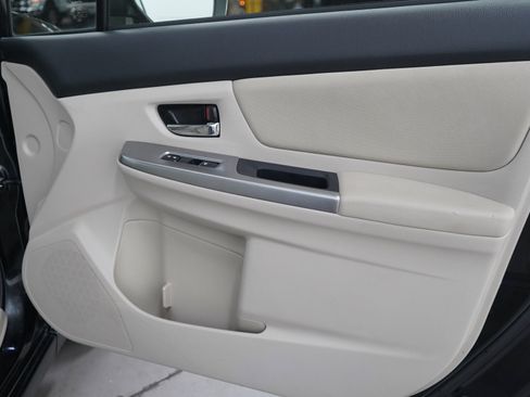 Used 2016 Subaru Impreza 2.0i Premium AWD/4WD image 9