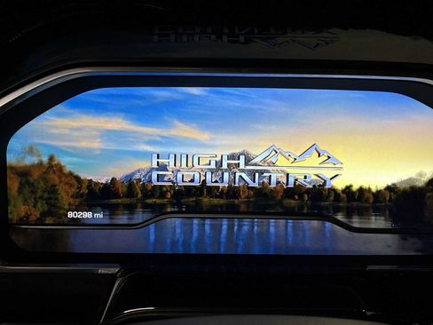Used 2022 Chevrolet Silverado 1500 High Country w/ Technology Package AWD/4WD image 10