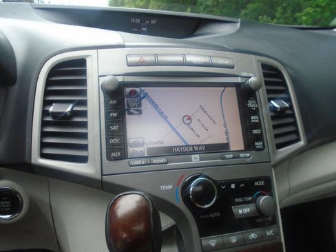 Used 2012 Toyota Venza Limited w/ Tow Pkg AWD/4WD image 13