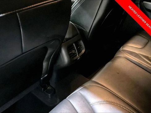 Used 2022 Jeep Cherokee Latitude AWD/4WD image 33