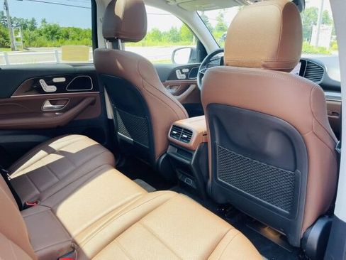 Used 2024 Mercedes-Benz GLE 350 4MATIC w/ 3rd Row Seat Package image 13