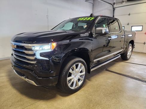 Certified 2024 Chevrolet Silverado 1500 High Country AWD/4WD image 7