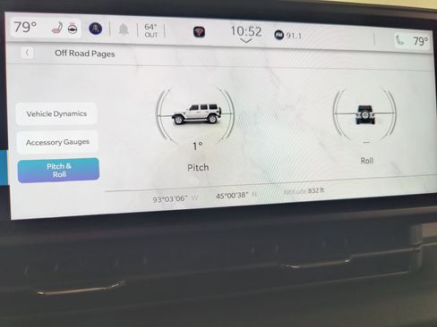 Used 2025 Jeep Wrangler Unlimited Sahara image 18