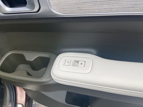 Used 2025 Hyundai Santa Fe Calligraphy image 10