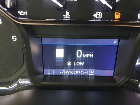 Used 2021 GMC Sierra 3500 SLT w/ SLT Premium Package image 11