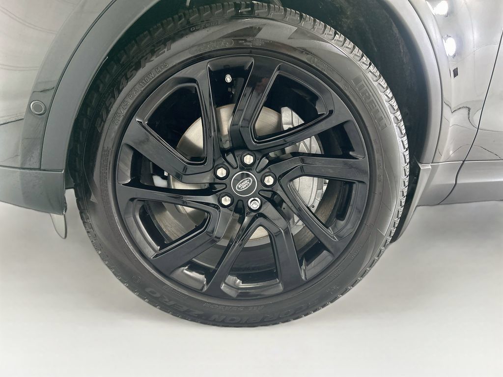 Used 2025 Land Rover Discovery S AWD/4WD image 29