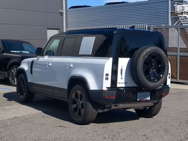 New 2026 Land Rover Defender 110 S AWD/4WD image 9
