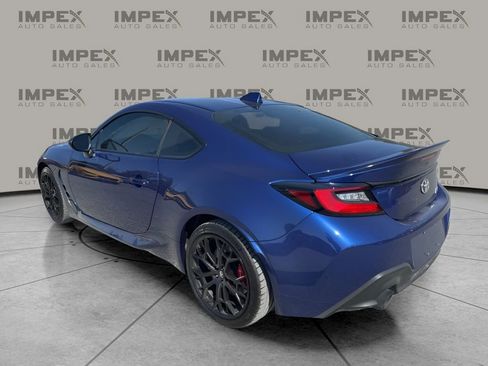 Used 2025 Toyota GR86 Premium w/ Performance Package RWD image 3