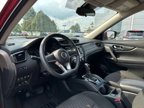 Used 2019 Nissan Rogue SV AWD/4WD image 12