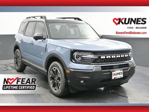 New 2025 Ford Bronco Sport Outer Banks w/ Outer Banks Tech Package+ AWD/4WD image 1