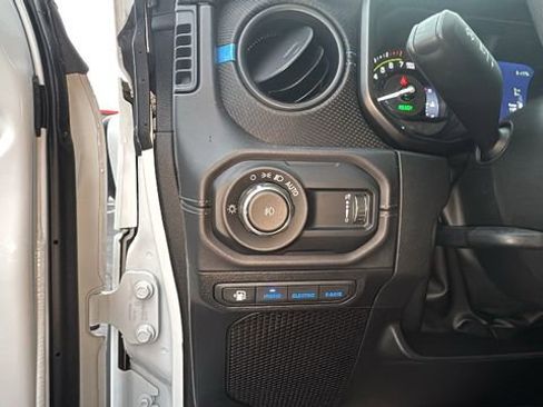 Used 2025 Jeep Wrangler Unlimited Rubicon 4xe w/ Convenience Group image 14