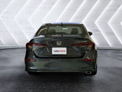 Used 2025 Honda Civic Sport image 5