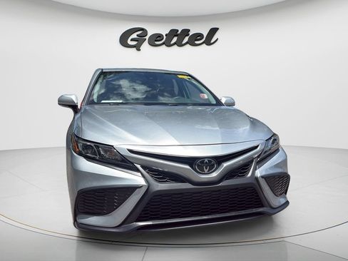 Used 2024 Toyota Camry SE w/ Cold Weather Package FWD image 2