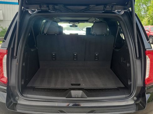 Used 2021 GMC Yukon XL SLT w/ SLT Premium Package AWD/4WD image 8