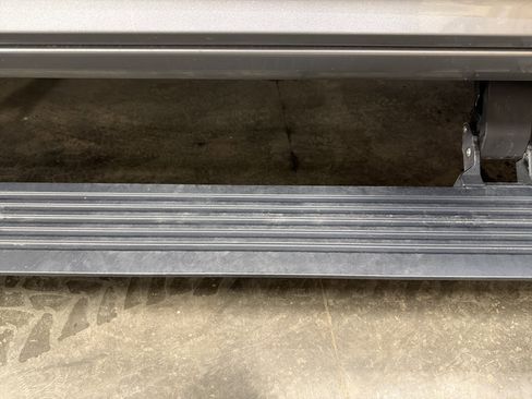 Used 2023 RAM 3500 Limited image 26