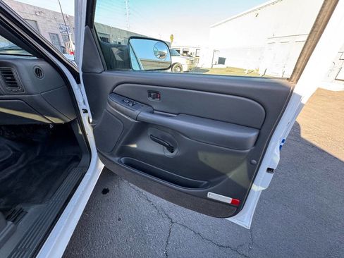 Used 2005 Chevrolet Silverado 2500 4x4 Crew Cab image 46