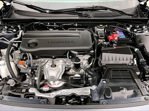 Used 2025 Honda Civic Sport image 31