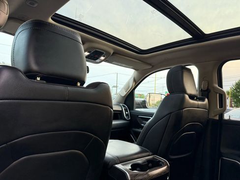 Used 2020 RAM 1500 Laramie image 29