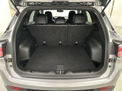 Used 2023 Jeep Compass Limited AWD/4WD image 23