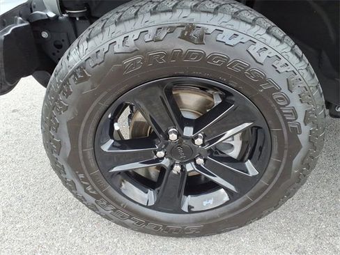 Used 2023 Jeep Wrangler Altitude image 10