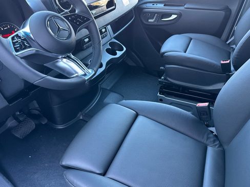 New 2025 Mercedes-Benz Sprinter 2500 image 12