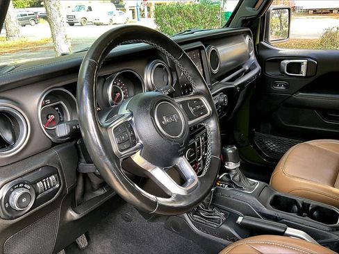 Used 2021 Jeep Wrangler Unlimited Rubicon image 14