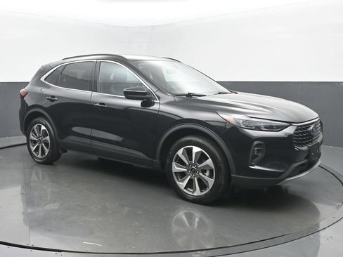 Used 2025 Ford Escape Platinum AWD/4WD image 7
