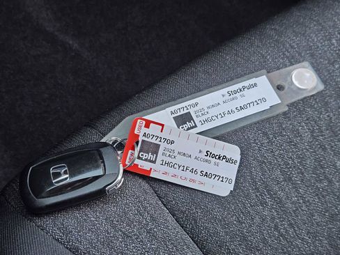 Used 2025 Honda Accord SE image 32