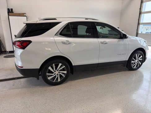 Used 2024 Chevrolet Equinox Premier AWD/4WD image 9