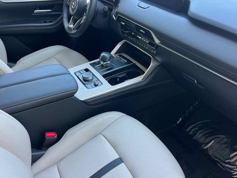 Used 2024 MAZDA CX-90 Plug-In Hybrid w/ Preferred AWD/4WD image 19