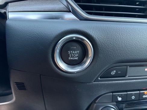 New 2025 MAZDA CX-5 Signature image 19