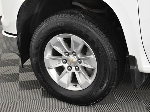 Used 2025 Chevrolet Silverado 1500 LT image 56