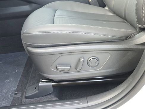 New 2026 Kia Sorento S FWD image 18