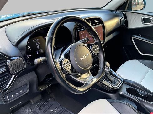 Certified 2023 Kia Soul GT-Line FWD image 17