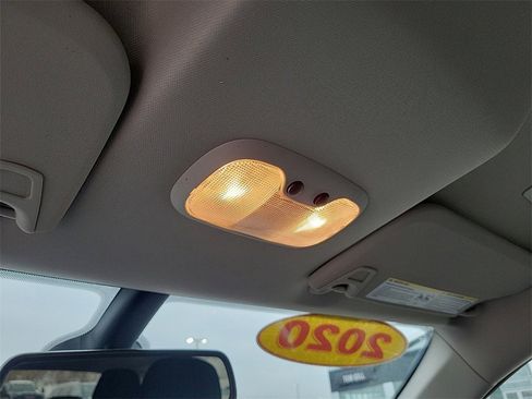 Used 2020 Dodge Journey SE w/ SE Popular Equipment Group image 31