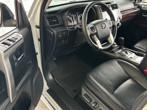 Used 2024 Toyota 4Runner Limited AWD/4WD image 9