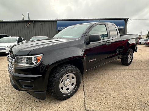 Used 2016 Chevrolet Colorado W/T w/ WT Convenience Package RWD image 3
