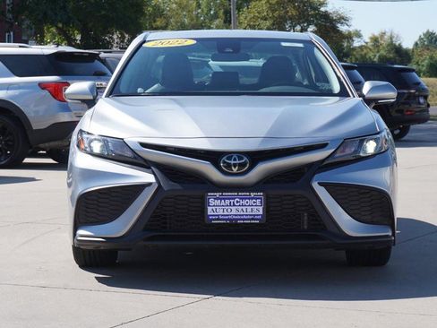 Used 2022 Toyota Camry SE image 8