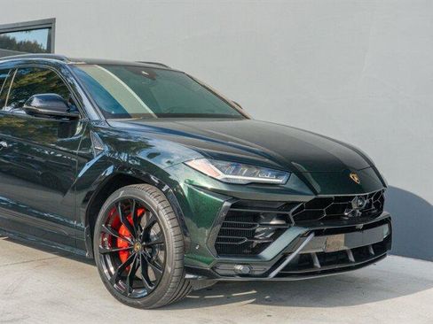 Used 2020 Lamborghini Urus image 36