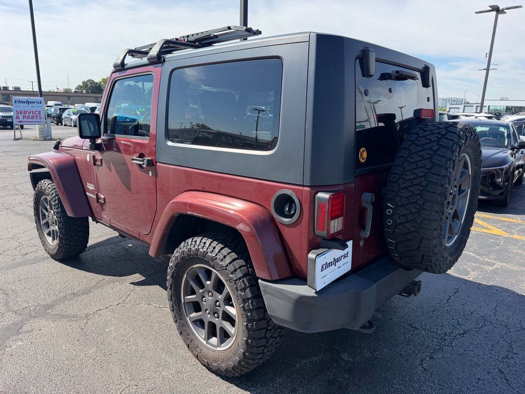 Used 2010 Jeep Wrangler Sahara w/ Dual Top Group AWD/4WD image 2