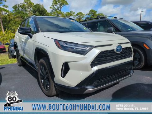Used 2022 Toyota RAV4 XSE AWD/4WD image 1