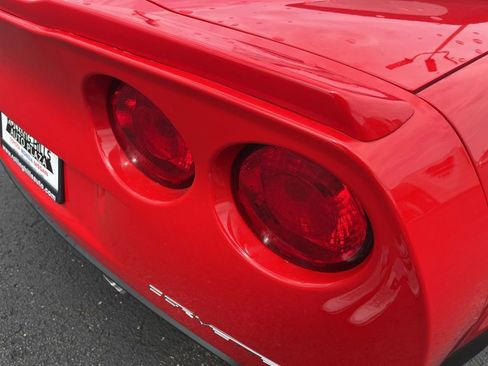 Used 2011 Chevrolet Corvette Grand Sport w/ Preferred Equipment Group RWD image 34
