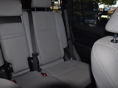 Used 2023 Lexus GX 460 w/ Black Line Special Edition AWD/4WD image 22