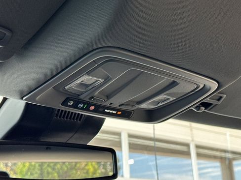 Used 2024 GMC Sierra 1500 SLT image 22